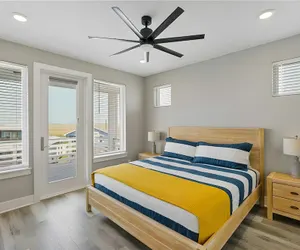 Photo 3 - La Concha Blvd #31 -