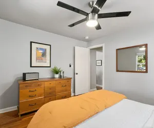 Photo 5 - Urban Nest Garage, Sunroom & Fenced Yard