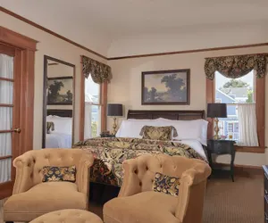 Photo 2 - The Charles - Pacific Grove
