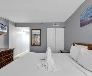 Photo 5 - Oceanfront Condo at Meridian Plaza