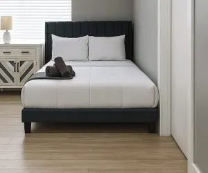 Photo 3 - Hollywood Beach Family-friendly 1BR