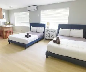 Photo 2 - Hollywood Beach Family-friendly 1BR