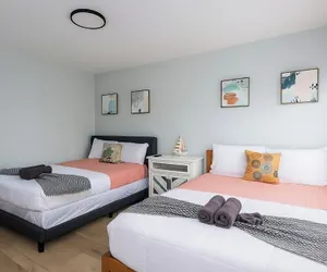 Photo 3 - Beachside 1BR Apt - Walk to Hollywood Dania Beach