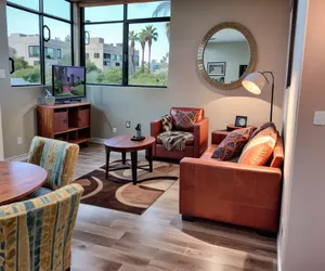 Photo 2 - Melrose Rooftop Boutique Residences