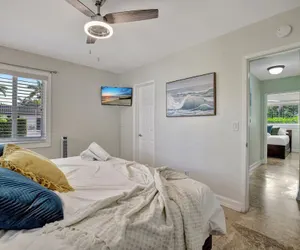 Photo 4 - Beach Duplex 3br Manor with Heated Pool