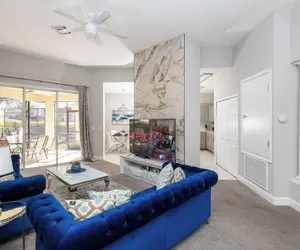 Photo 2 - Silver Lining Luxury for 10!