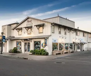 Photo 2 - Inn at Rose's Landing