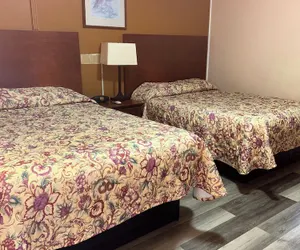 Photo 2 - deavers motel