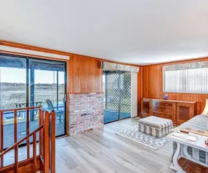 Photo 4 - Lake Side Retreat