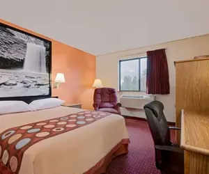 Photo 3 - Hillside Inn & Suite