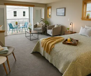 Photo 4 - West Queen Anne Townhome