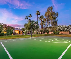 Photo 4 - Desert Splash by Avantstay Pool, Hot Tub, Firepit