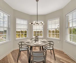 Photo 4 - Modern Pet-friendly 2BR Condo6 Mins From Disney