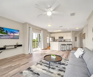Photo 3 - Modern Pet-friendly 2BR Condo6 Mins From Disney