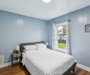 Photo 4 - Comfy 3br Flat Close To The Falls 3 Bedroom Apts