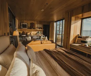 Photo 4 - Wilding Hotels