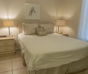 Photo 4 - Beachside Villas 823