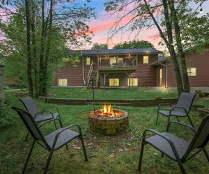 Photo 4 - Mosinee Woodland Escape - Lower Suite