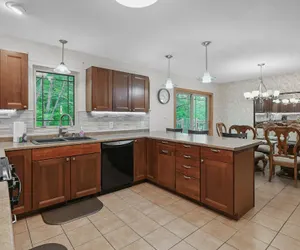 Photo 2 - Woodland Escape - Upper Suite