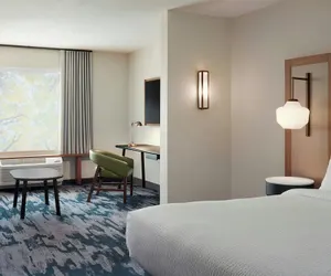 Photo 5 - Fairfield by Marriott Inn & Suites Spartanburg Downtown