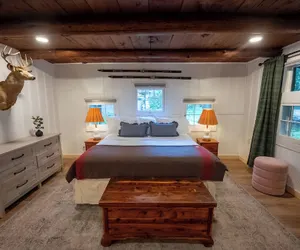 Photo 3 - The Woodsman Lodge