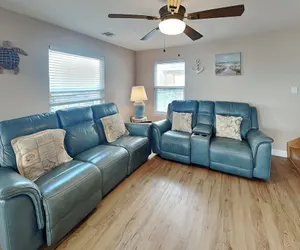 Photo 3 - Surfside Beach House