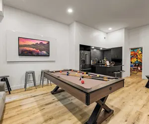 Photo 3 - Three Firefly Mountain Suites by Avantstay Sleeps 18 + Indoor Pool, Game Room, and Firepits