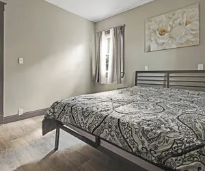 Photo 5 - Comfortable 6Br 2Bath In The Heart Of Niagara Falls