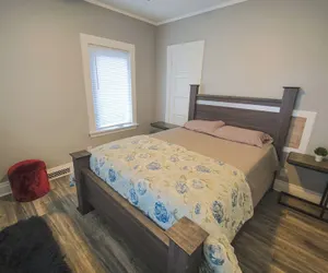 Photo 4 - Large 6Br, 2Ba Close To Niagara Falls