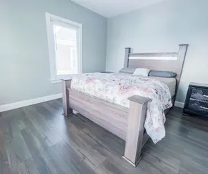 Photo 4 - Family-Friendly 3Br-Free Parking & Wifi