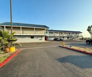 Photo 2 - Circle Inn Hotel Jurupa Valley Riverside