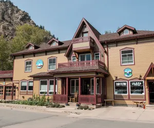 Photo 2 - Clear Creek Inn