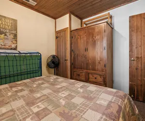 Photo 3 - Brown Bear Inn