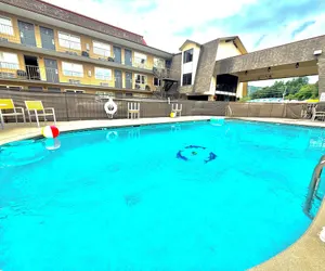 Photo 3 - TENNESSEE MOUNTAIN LODGE