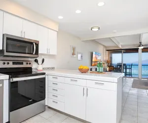 Photo 3 - Spacious 4-bedroom Lokelani Collection - Multi Unit Listing - Same Floor - Ocean Front - 2 Free Rental Cars! Lok-b201/03