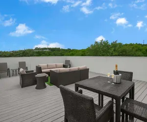 Photo 2 - Rooftop Large Backyard Fire Pit Near Downtown Nashville