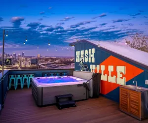 Photo 3 - 4 Rooftop Decks 4 Hot Tubs Game Rooms Sauna
