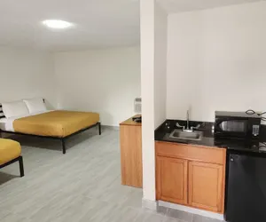 Photo 5 - Economy Inn