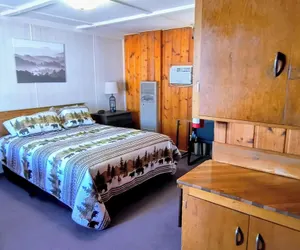 Photo 5 - Big Sky Motel