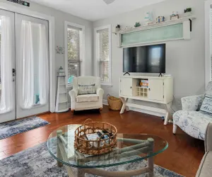 Photo 2 - 3BR Home in Seagrove Beach + Free Tickets: Bikes, Dolphin Cruise & More!