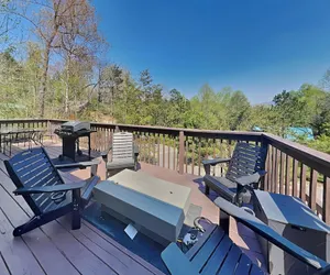 Photo 5 - Hilltop Hideaway