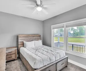 Photo 4 - Pet-friendly Getaway With Golf & Private Patio Retreat 4 Bedroom Home