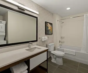 Photo 4 - Everhome Suites Kalispell