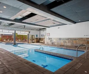 Photo 2 - Newpark by All Seasons Resort Lodging