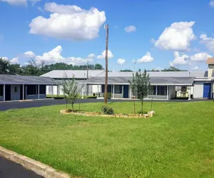 Photo 2 - La Vista Motel