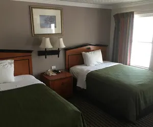 Photo 3 - La Vista Motel