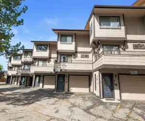 Photo 2 - Shores Lakefront Condo