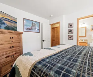 Photo 5 - Catalina Creekside Cabin