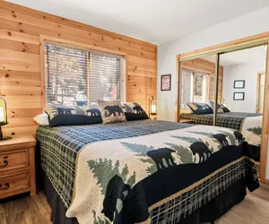 Photo 3 - Catalina Creekside Cabin