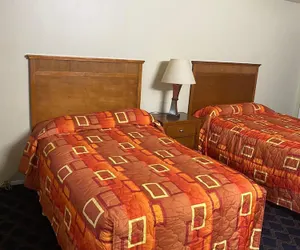 Photo 4 - Ivory Tower Motor Inn